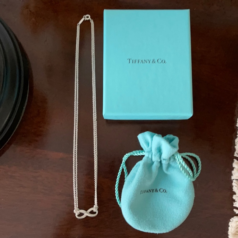 TIFFANY Sterling Silver Infinity Necklace 16”